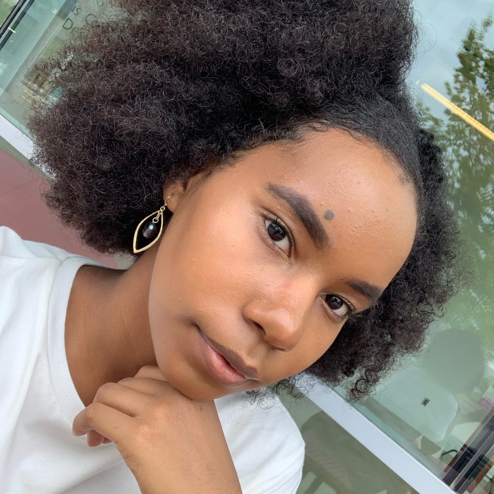 Meet your Posher, Kayneisha